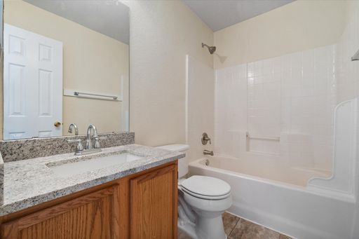 1049 Triple Crown Drive, Fort Worth, TX 76179