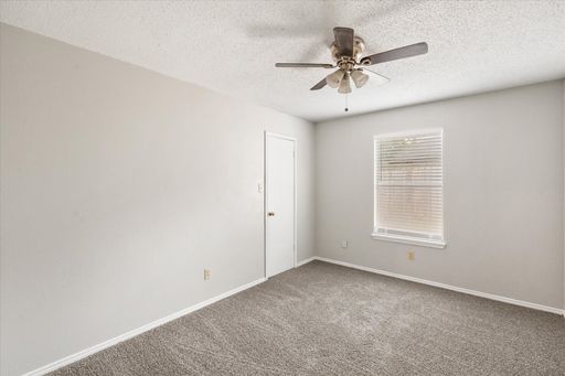1217 Hidden Creek Dr, Mansfield, TX 76063