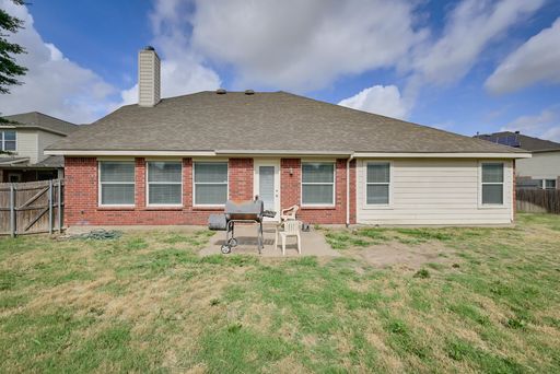 4 Blue Meadow Court, Mansfield, TX 76063