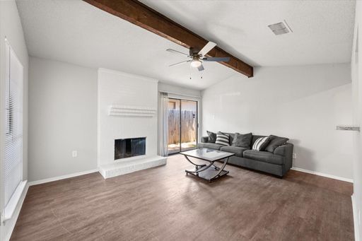 3330 Green Ridge Street, Fort Worth, TX 76133