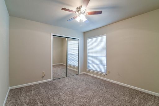 1808 Overbrook Dr, Arlington, TX 76014