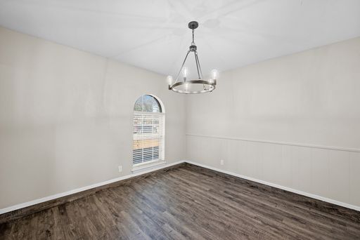 2001 San Jacinto Dr, Arlington, TX 76012