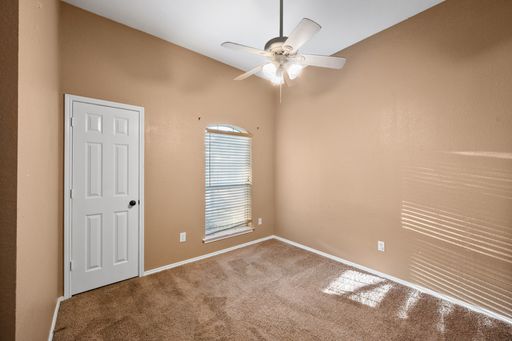 309 Shane Ln, Burleson, TX 76028