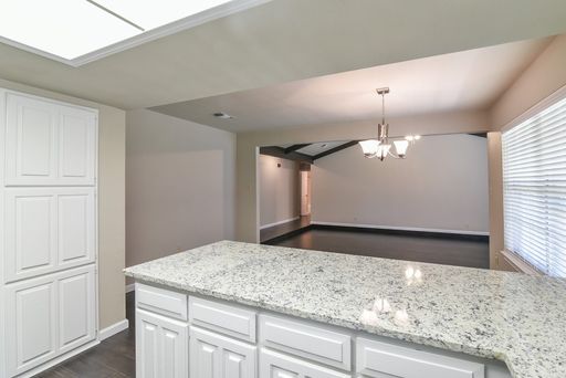 1808 Overbrook Dr, Arlington, TX 76014