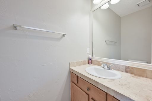 1521 Stratford Dr, Mansfield, TX 76063