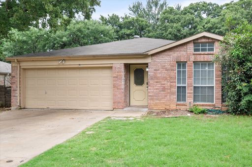 1217 Hidden Creek Dr, Mansfield, TX 76063