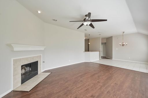 4 Blue Meadow Court, Mansfield, TX 76063