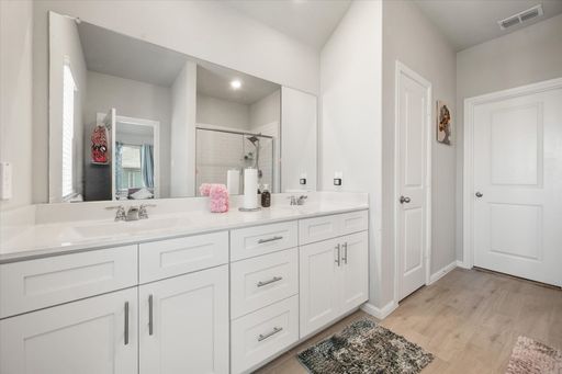 4813 Spirited Pathway, Haltom City, TX 76117
