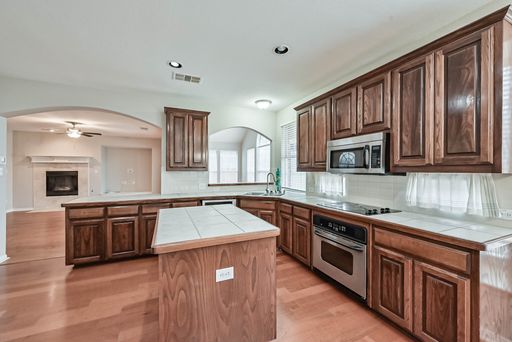 4310 Mulligan Avenue, Mansfield, TX 76063