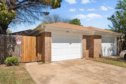 3330 Green Ridge Street, Fort Worth, TX 76133