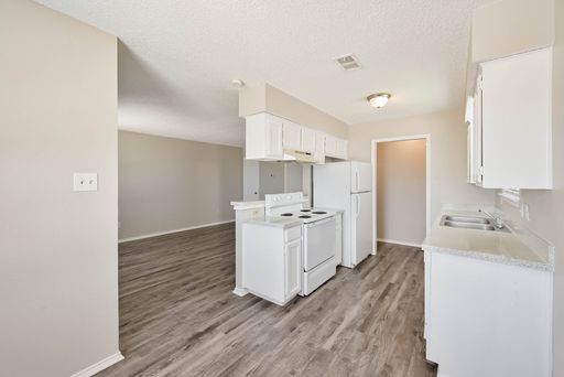 608 Kings Way Dr - Unit D, Mansfield, TX 76063