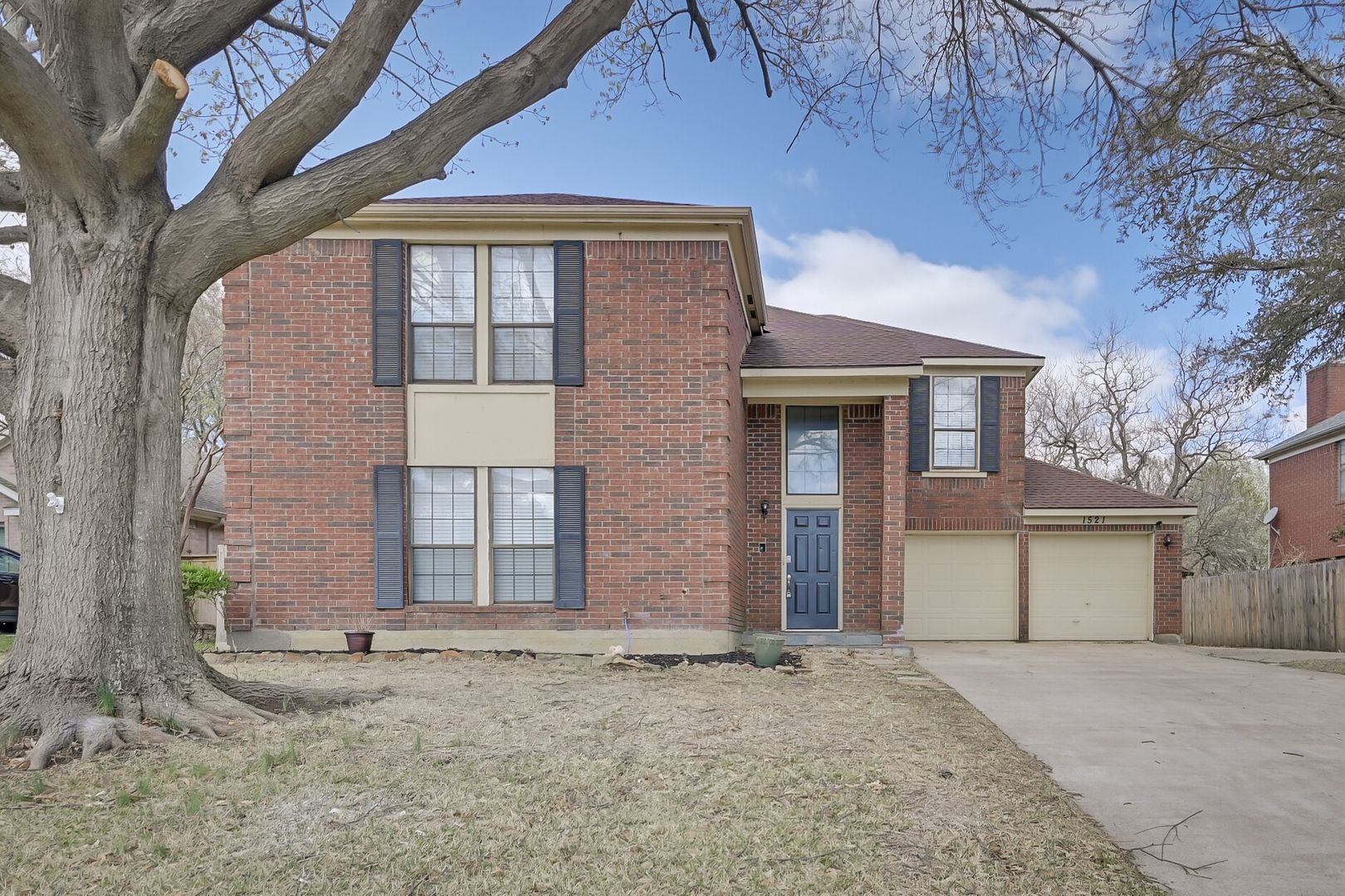 Mansfield House: 1521 Stratford Dr