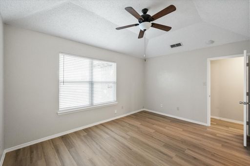 3624 Riverhead Drive, Arlington, TX 76015