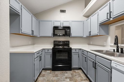 3624 Riverhead Drive, Arlington, TX 76015