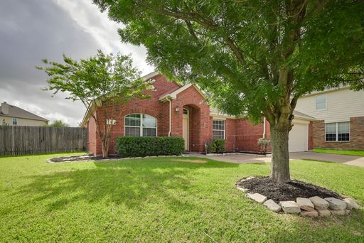 4 Blue Meadow Court, Mansfield, TX 76063