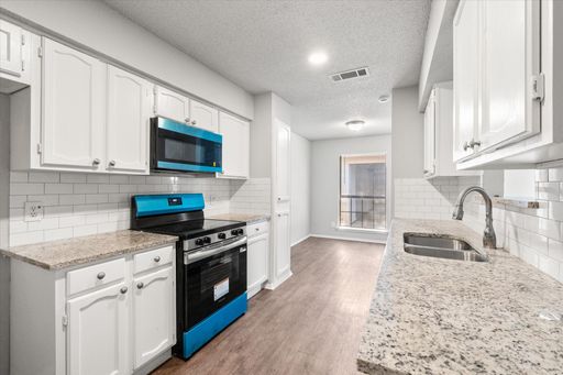 3330 Green Ridge Street, Fort Worth, TX 76133