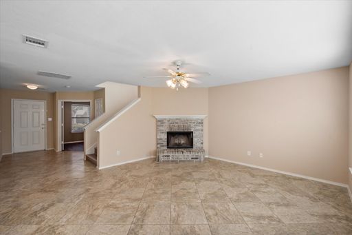 1049 Triple Crown Drive, Fort Worth, TX 76179