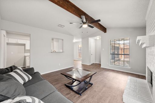 3330 Green Ridge Street, Fort Worth, TX 76133