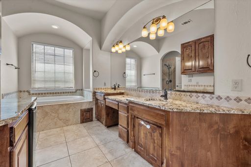 3325 Vista Lake Circle, Mansfield, TX 76063