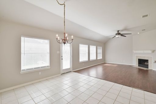 4 Blue Meadow Court, Mansfield, TX 76063