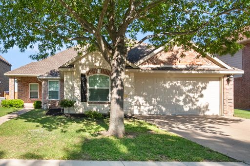 7363 Estela, Grand Prairie - Photo 1