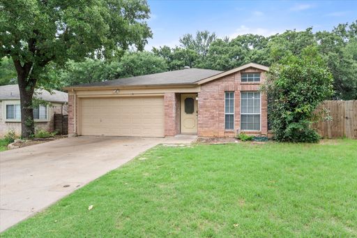 1217 Hidden Creek Dr, Mansfield, TX 76063