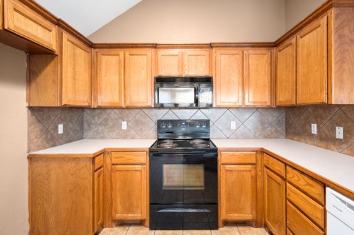 309 Shane Ln, Burleson, TX 76028