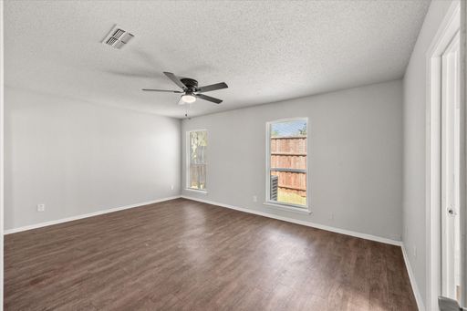 3330 Green Ridge Street, Fort Worth, TX 76133