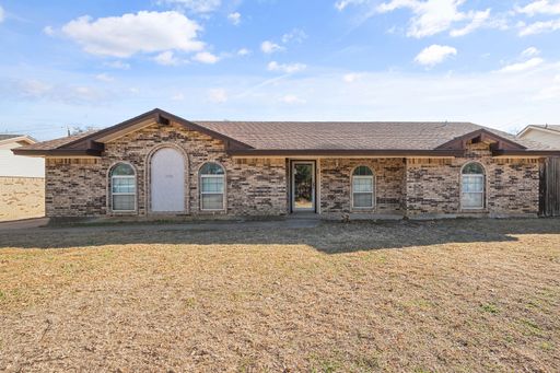 2001 San Jacinto Dr, Arlington, TX 76012