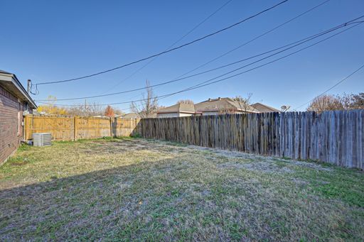 607 Kings Way Dr, Unit B, Mansfield, TX 76063