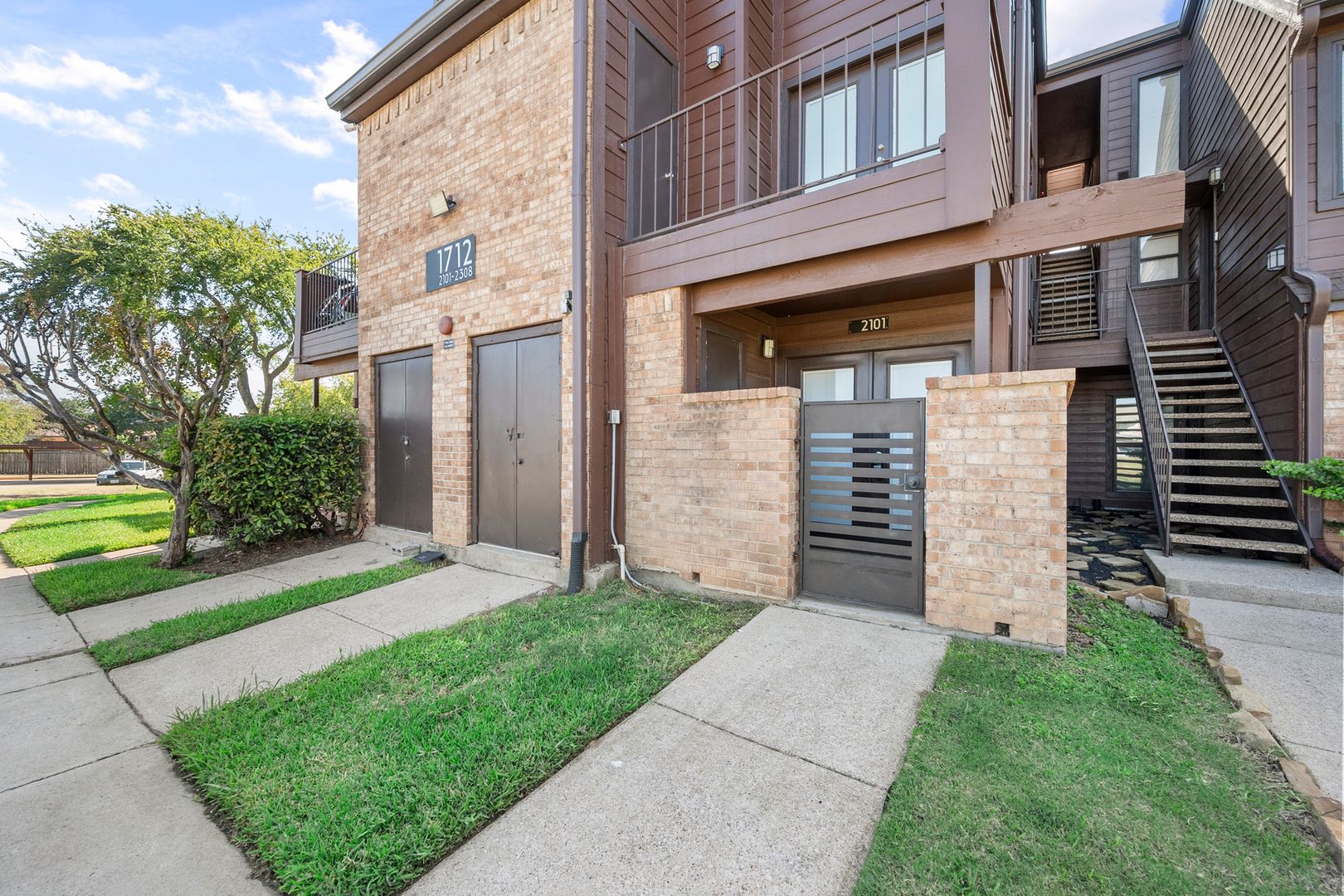 Arlington Condo: 1712 Baird Farm Circle