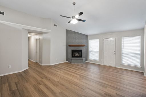 3624 Riverhead Drive, Arlington, TX 76015