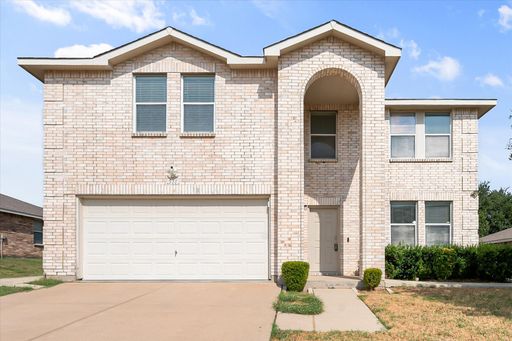 511 Travis Ranch Trl, Arlington - Photo 1