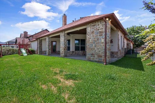 3325 Vista Lake Circle, Mansfield, TX 76063