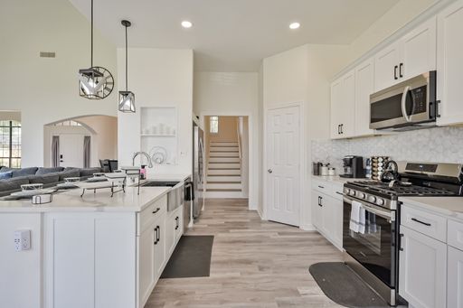 2735 Water Oak Drive, Grand Prairie, TX 75052