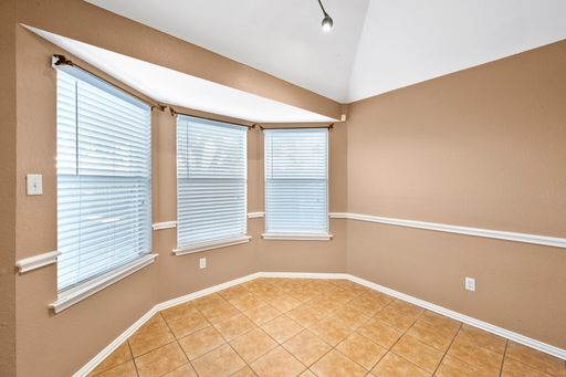 309 Shane Ln, Burleson, TX 76028