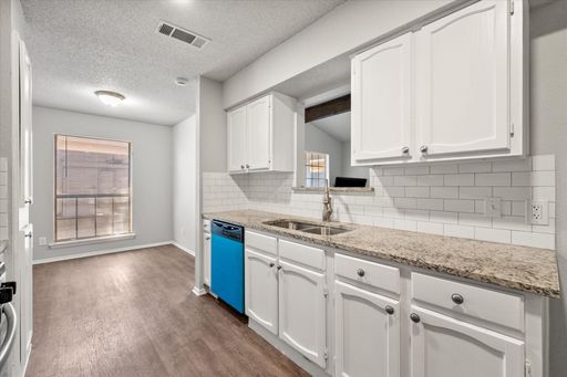 3330 Green Ridge Street, Fort Worth, TX 76133