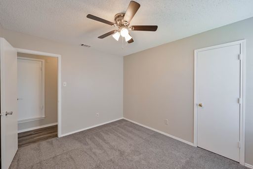 608 Kings Way Dr - Unit D, Mansfield, TX 76063