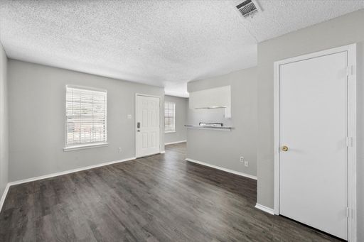 606 Kings Way Drive - Unit C, Mansfield, TX 76063