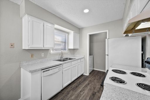 606 Kings Way Drive - Unit C, Mansfield, TX 76063