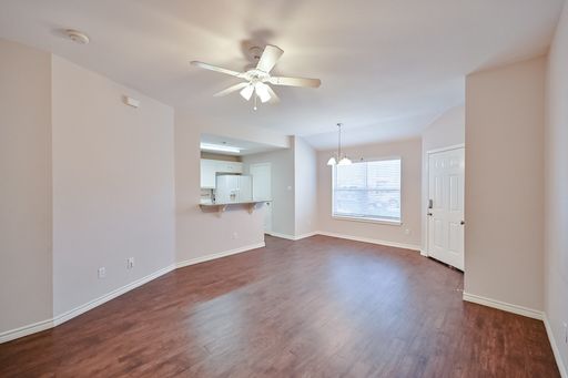 607 Kings Way Dr, Unit B, Mansfield, TX 76063