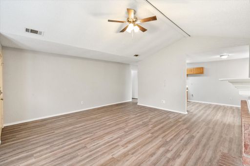 1217 Hidden Creek Dr, Mansfield, TX 76063