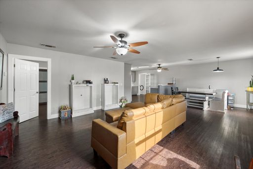 5184 Teague Road, Fort Worth, TX 76140