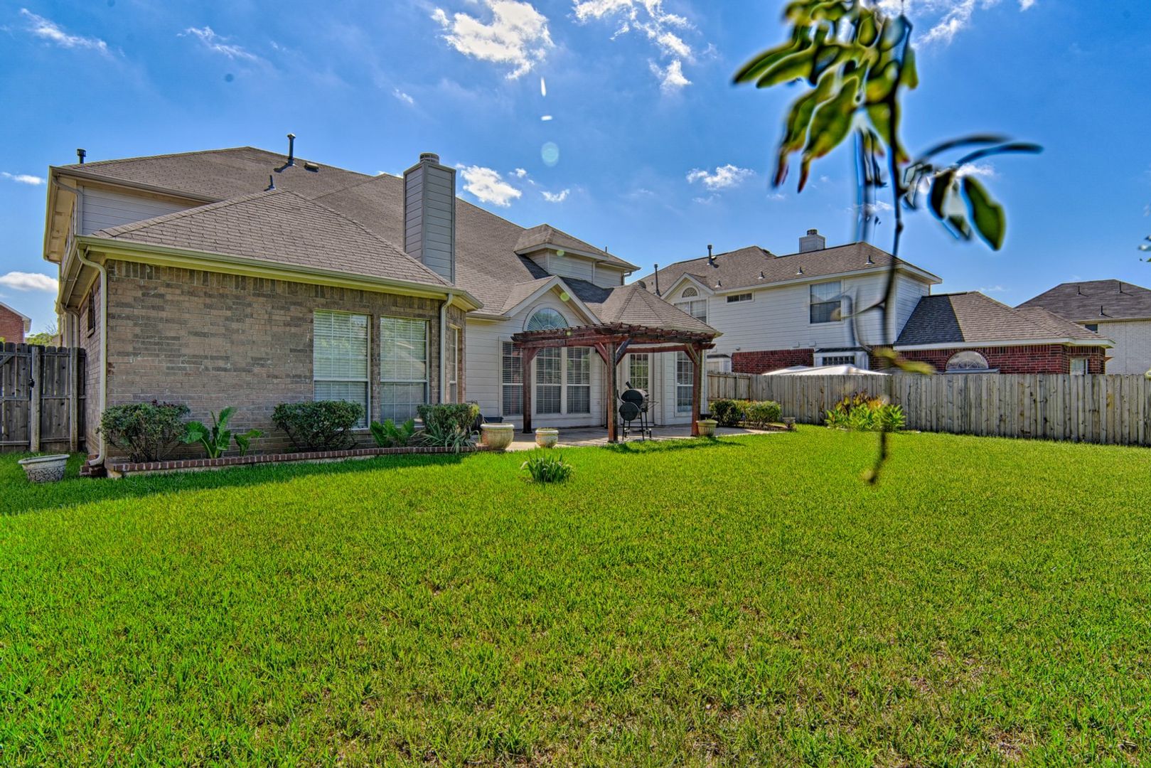 Mansfield House: 1811 Fairfax Dr