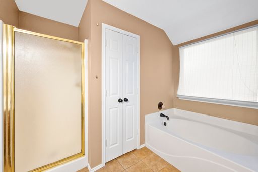 309 Shane Ln, Burleson, TX 76028