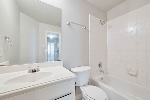 4 Blue Meadow Court, Mansfield, TX 76063