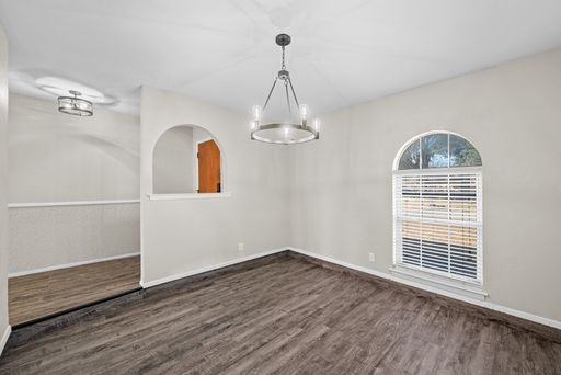 2001 San Jacinto Dr, Arlington, TX 76012