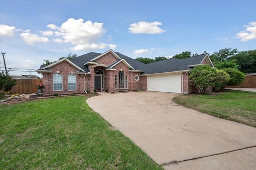 3 Savoy Court, Mansfield, TX 76063