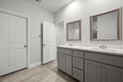 2361 Spring Park Blvd, Arlington, TX 76016