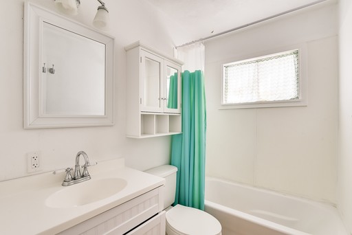 344 NW Renfro St, Burleson, TX 76028